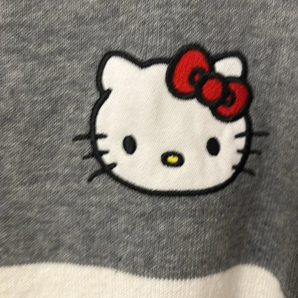Aeropostale Gray Hello Kitty Sweatshirt - Picture 2 of 3